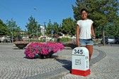 En