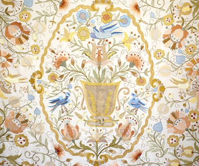 bordado-de-cactelo-branco 1.jpg